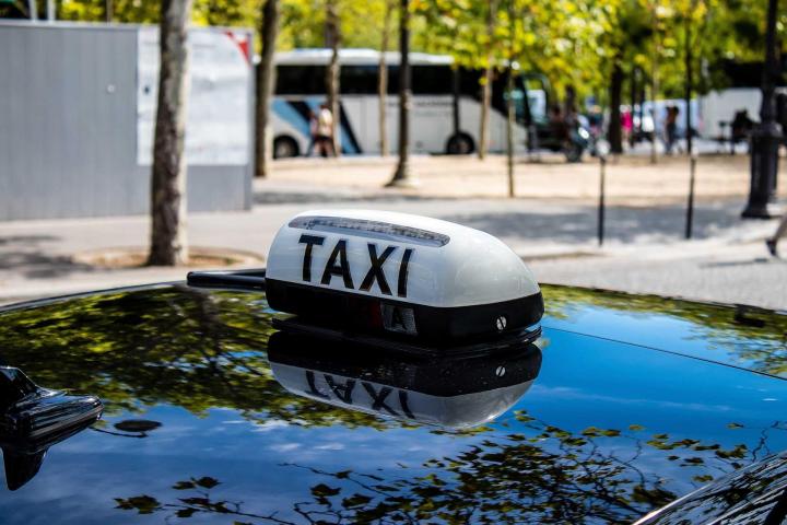 Taxi à réserver Rosnay